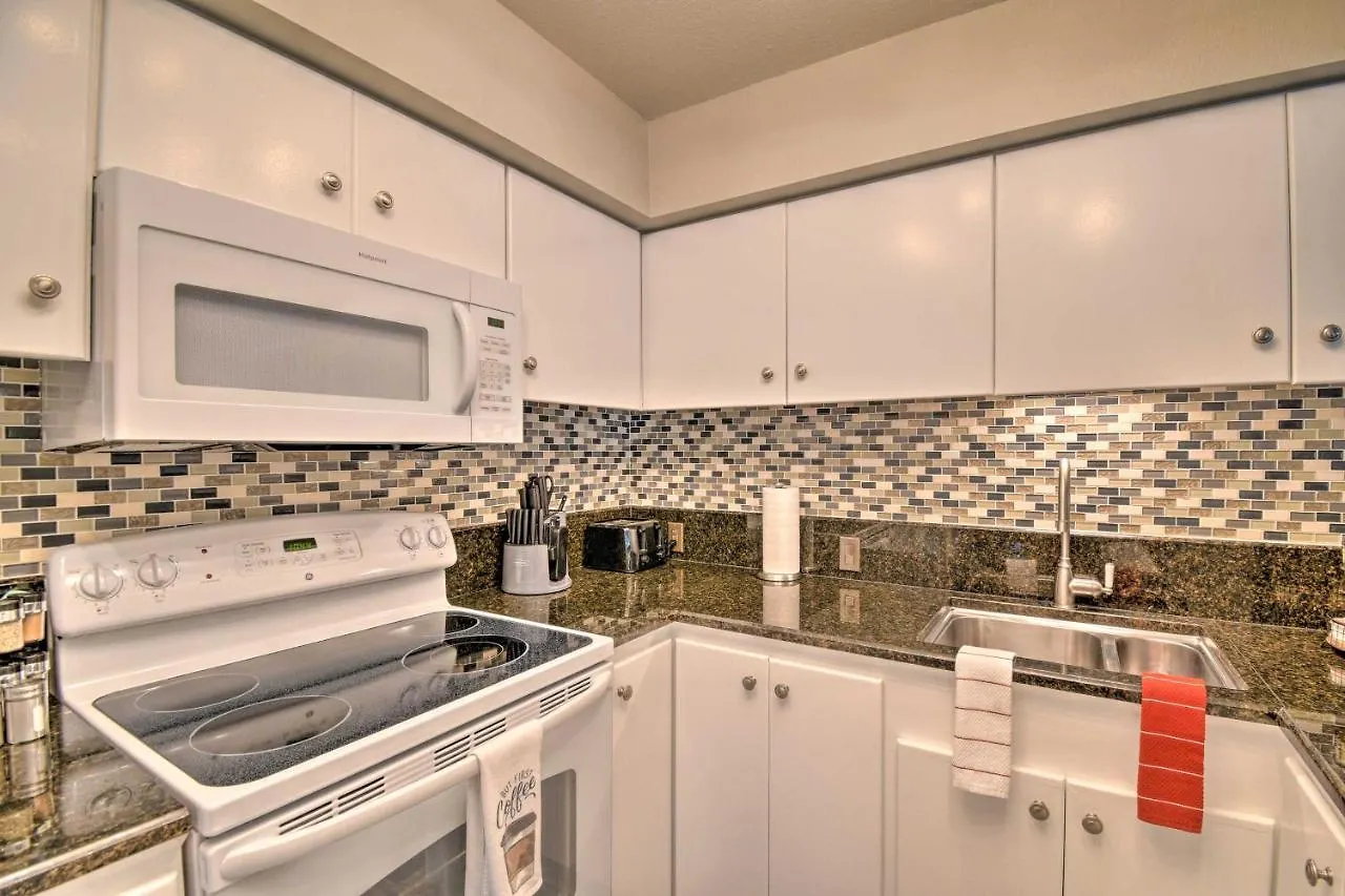 Apartment Sleek Phoenix Condo Walk To Biltmore Fashion Park USA