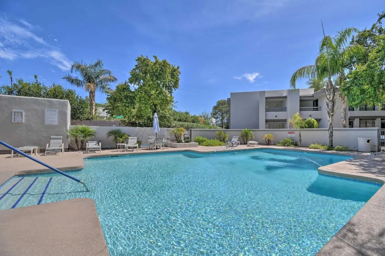 Apartment Sleek Phoenix Condo Walk To Biltmore Fashion Park